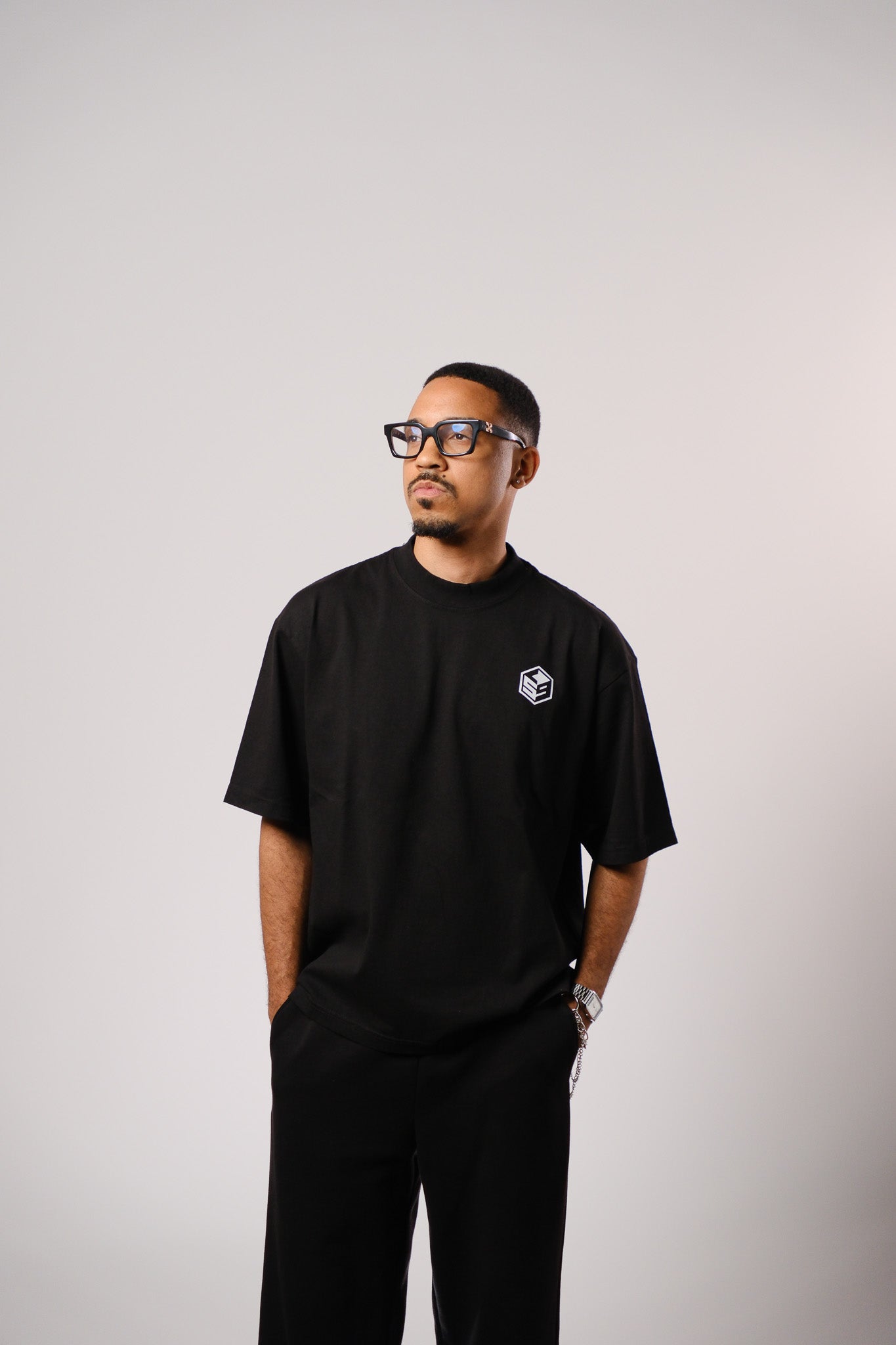 LEGACY Tee Black
