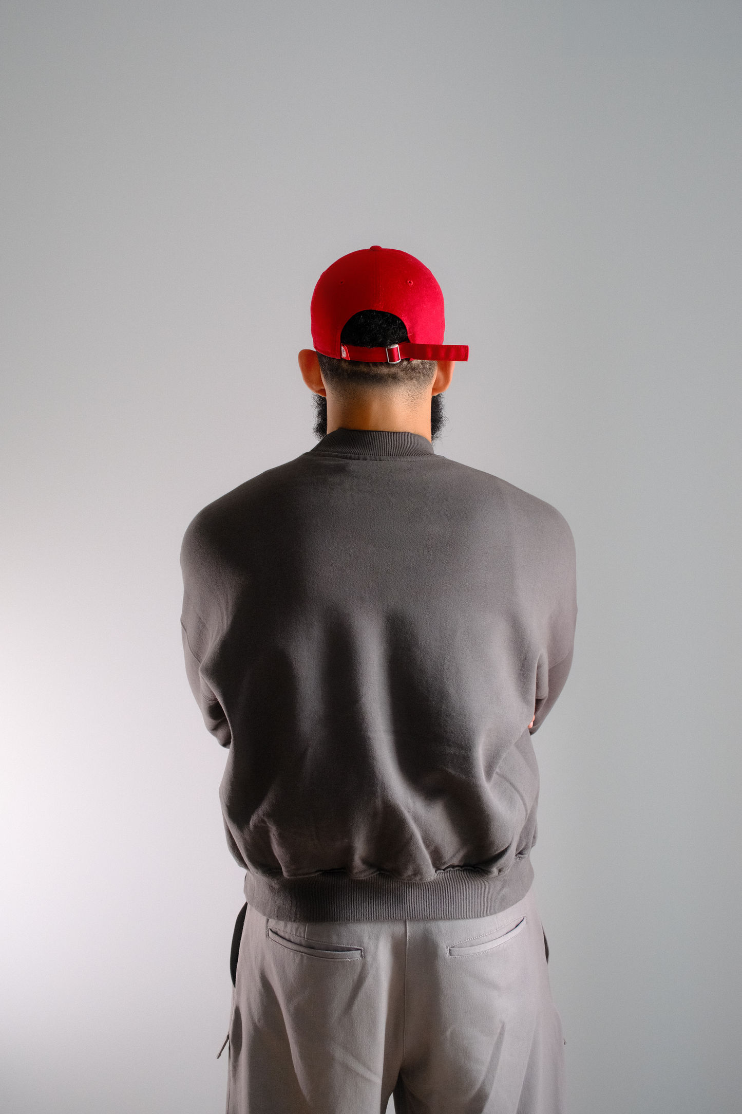 KANGAEURU Cropped Crewneck