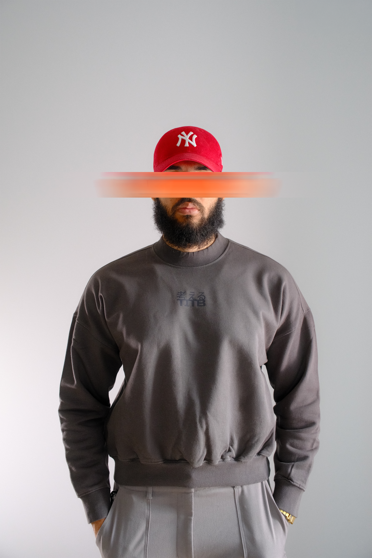 KANGAEURU Cropped Crewneck